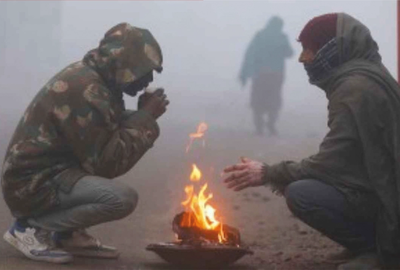 IMD Alert: उत्तर में कड़ाके की ठंड, दक्षिण में भारी बारिश
