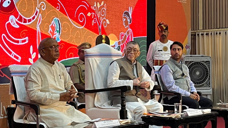 झारखंड की राजधानी रांची के ऐतिहासिक ऑड्रे हाउस में आयोजित दो दिवसीय 'जलवायु अखड़ा' कार्यक्रम का गुरुवार को समापन हो गया।
