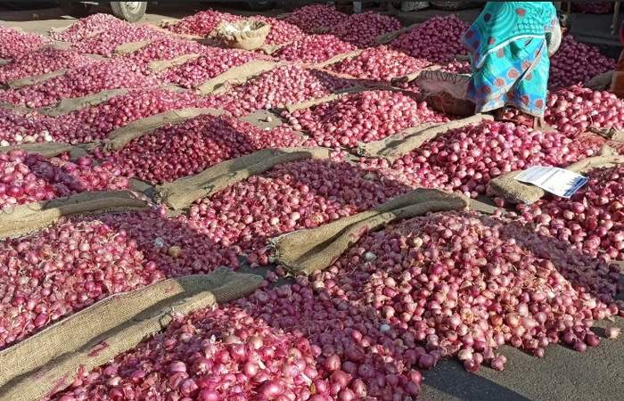 'प्याज का बफर स्टॉक अच्छी क्वालिटी का, 30% प्याज सड़ने की खबर गलत'