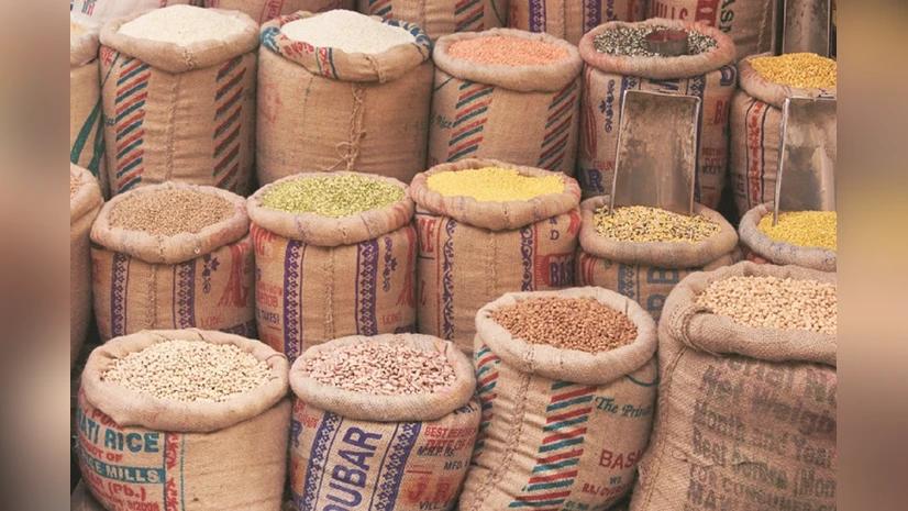 दालों के आयात पर 100 प्रतिशत ड्यूटी लगाएं सरकार, किसान नेता ने की माँग
