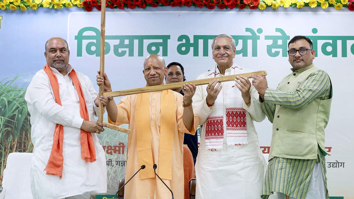गन्ना किसानों ने बढ़े दाम पर जताई खुशी, सीएम योगी को कहा धन्यवाद