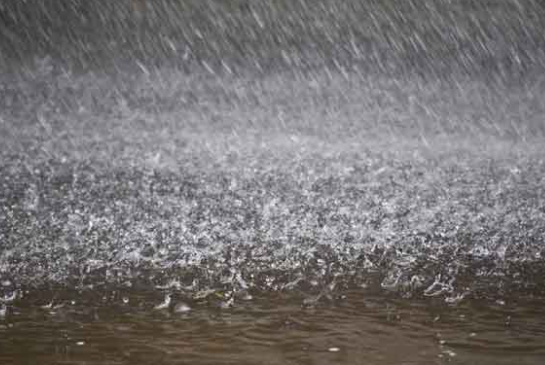 IMD ने आज मध्य प्रदेश, राजस्थान, पंजाब, हरियाणा, गुजरात, कोंकण-गोवा और ओडिशा समेत कई राज्यों में भारी बारिश का अलर्ट जारी किया है।