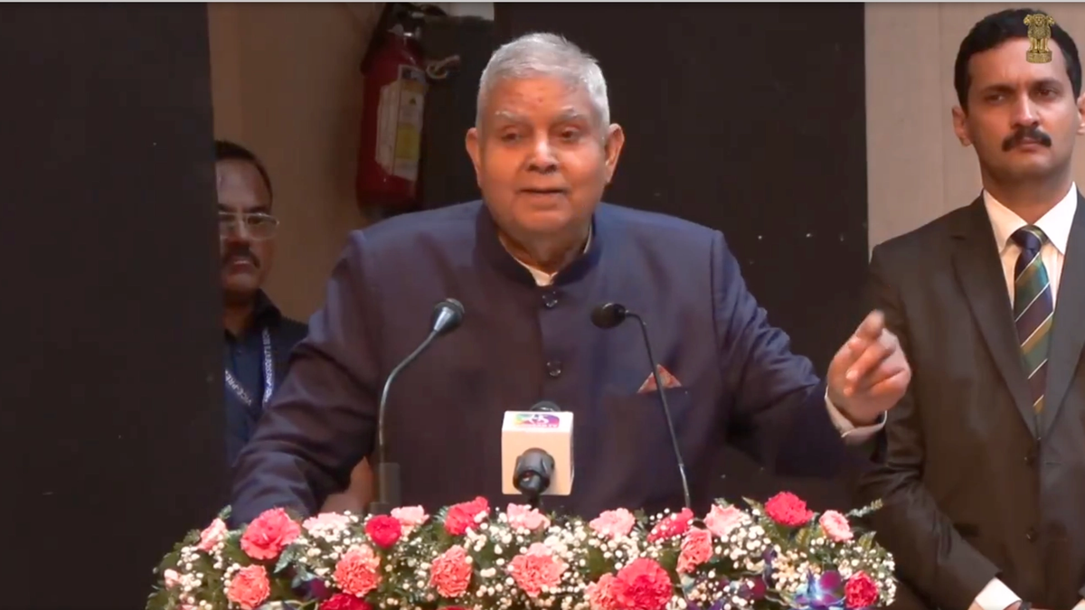 किसानों को खाद, बीज व अन्य कृषि लागतों पर अप्रत्यक्ष सब्सिडी देने के बजाय सीधे आर्थिक सहायता मिलनी चाहिए: उपराष्ट्रपति