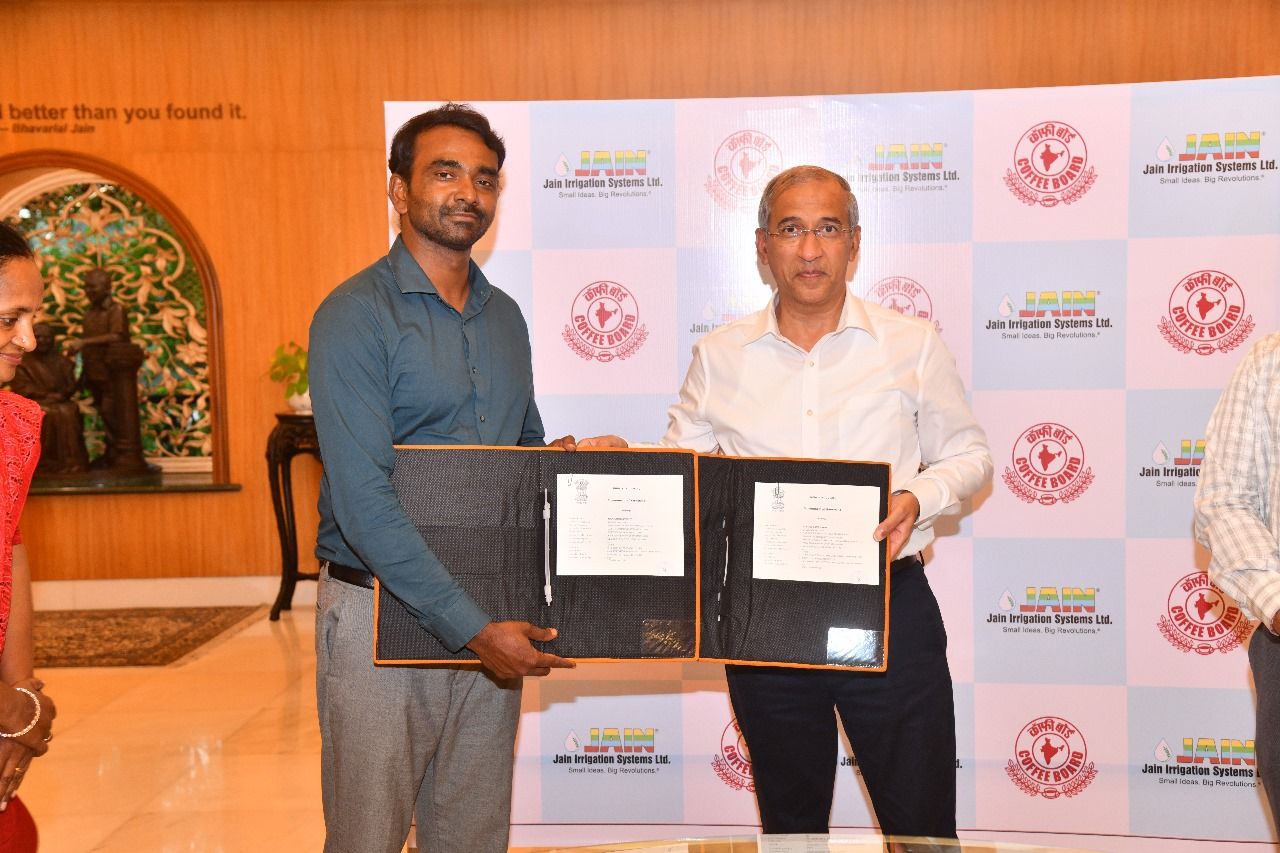 कॉफी बोर्ड और जैन इरिगेशन के बीच MOU, टिशू कल्चर  पौधों से बढ़ेगा कॉफी उत्पादन