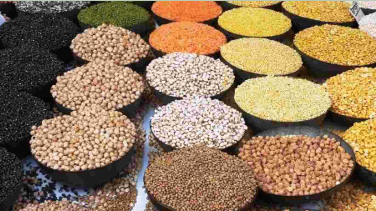 MSP से नीचे बिक रही खरीफ की दालें और तिलहन, किसानों की बढ़ी चिंता