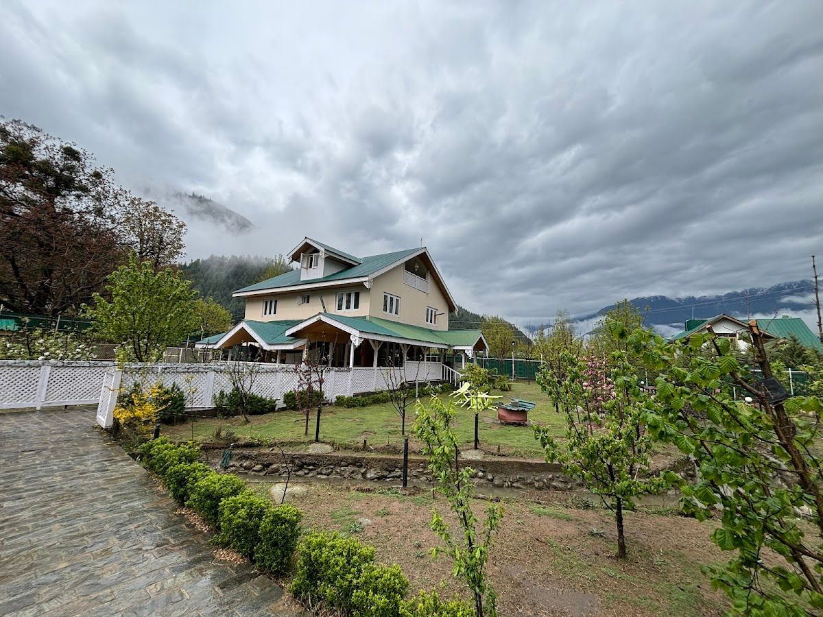 Shepherds Cottage, Timeless charm and character in Kangan, J&K 2