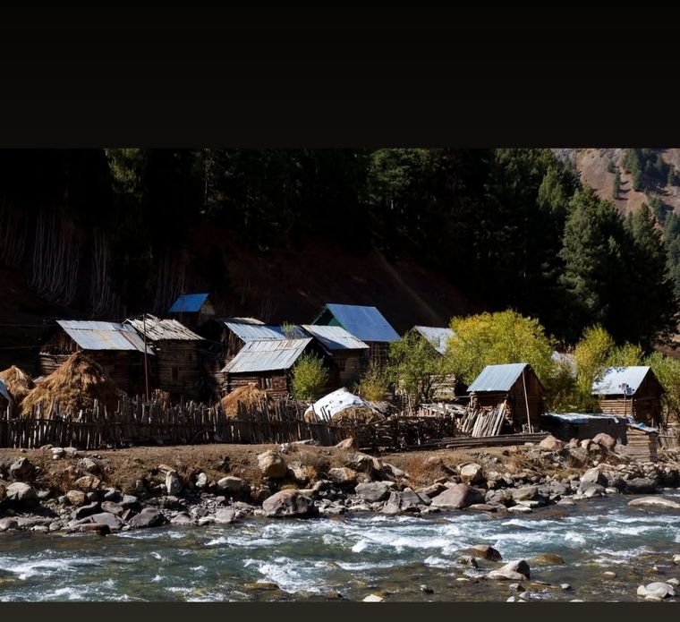 Riverside Camping w/ Bonfire & Home Meals, J&K