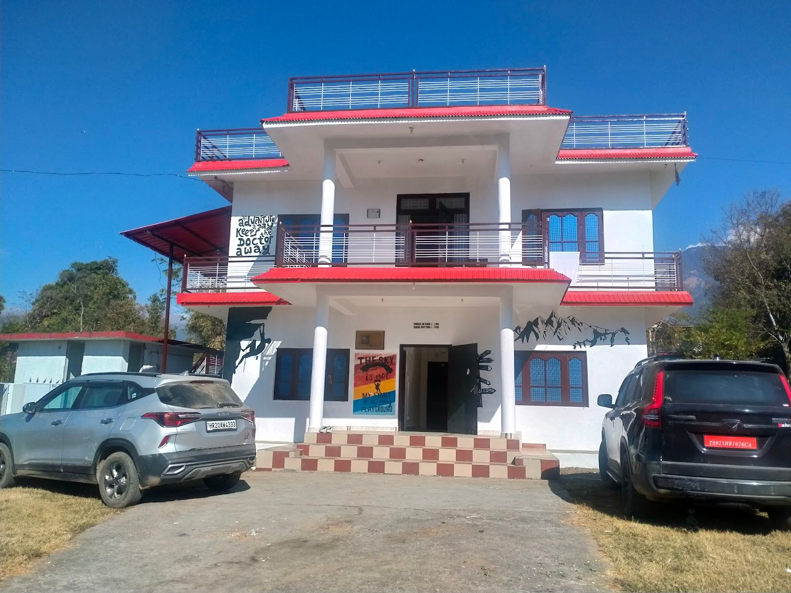 Peaceful Homestay w/ Homely Food & Warm Hosts, HP