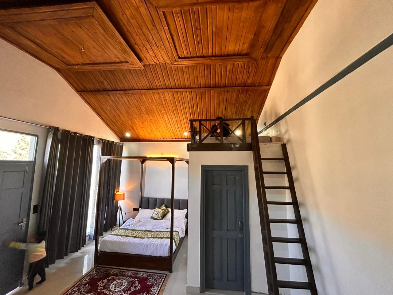 Hilltop Homestay w/ Mountain Views & Meals in Chakrata, Uttarakhand 2