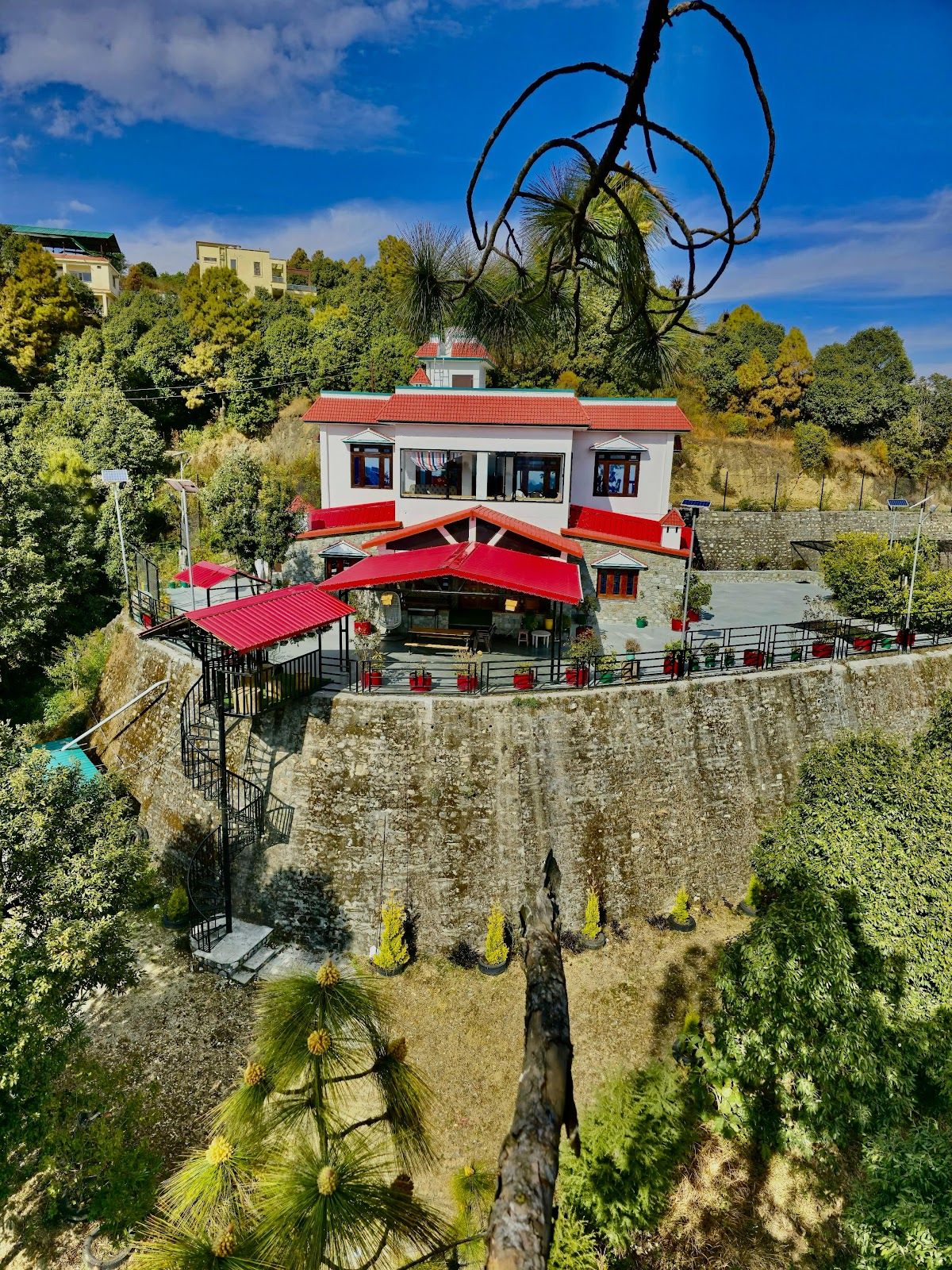 Forest Homestay w/ Home Meals & Bonfire - Manila, Uttarakhand photo 5