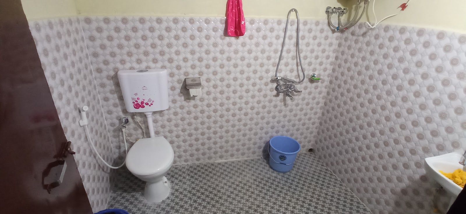 Spotless Bamboo Cottage w/ Restaurant, Meghalaya - Mawlynnong, Meghalaya photo 4