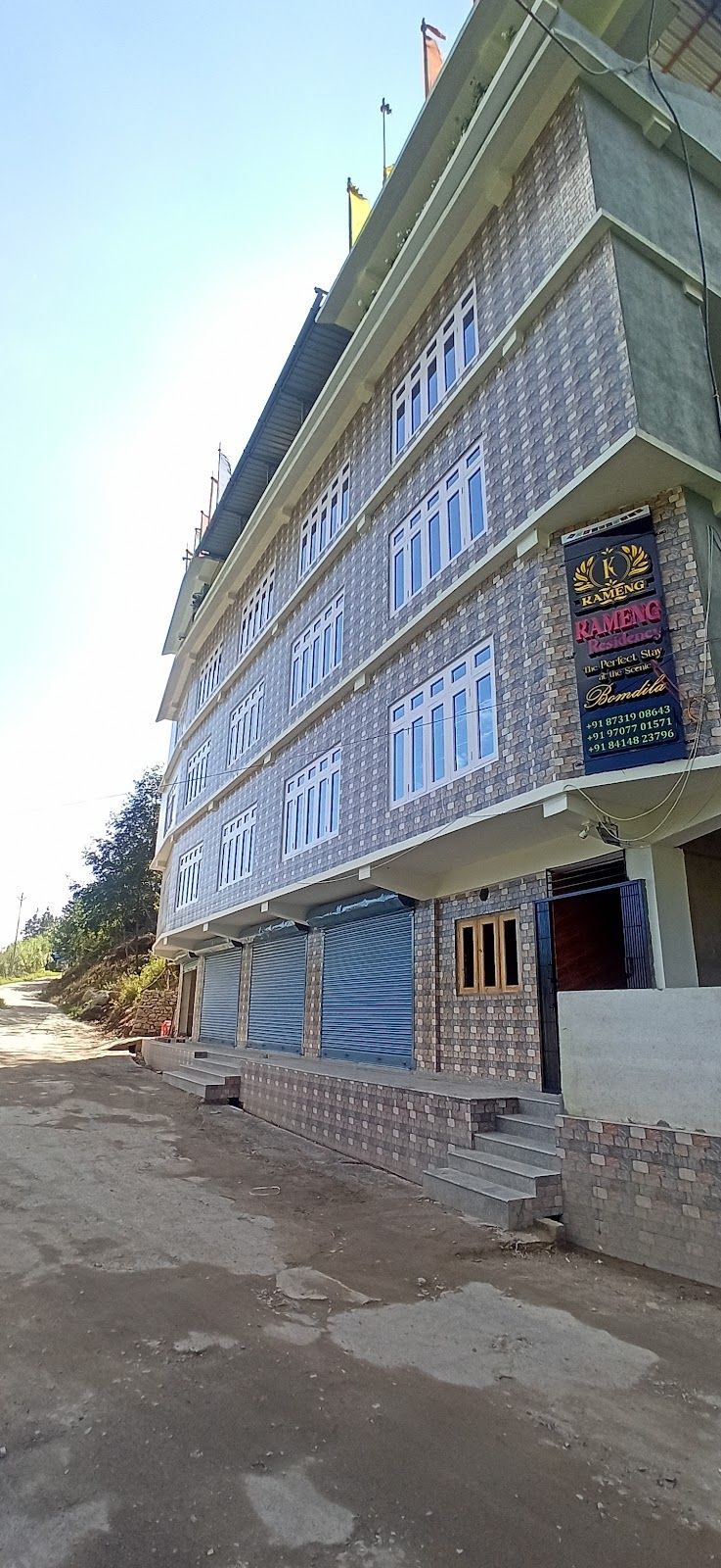 Valley-view lodge in Bomdila, Arunachal Pradesh