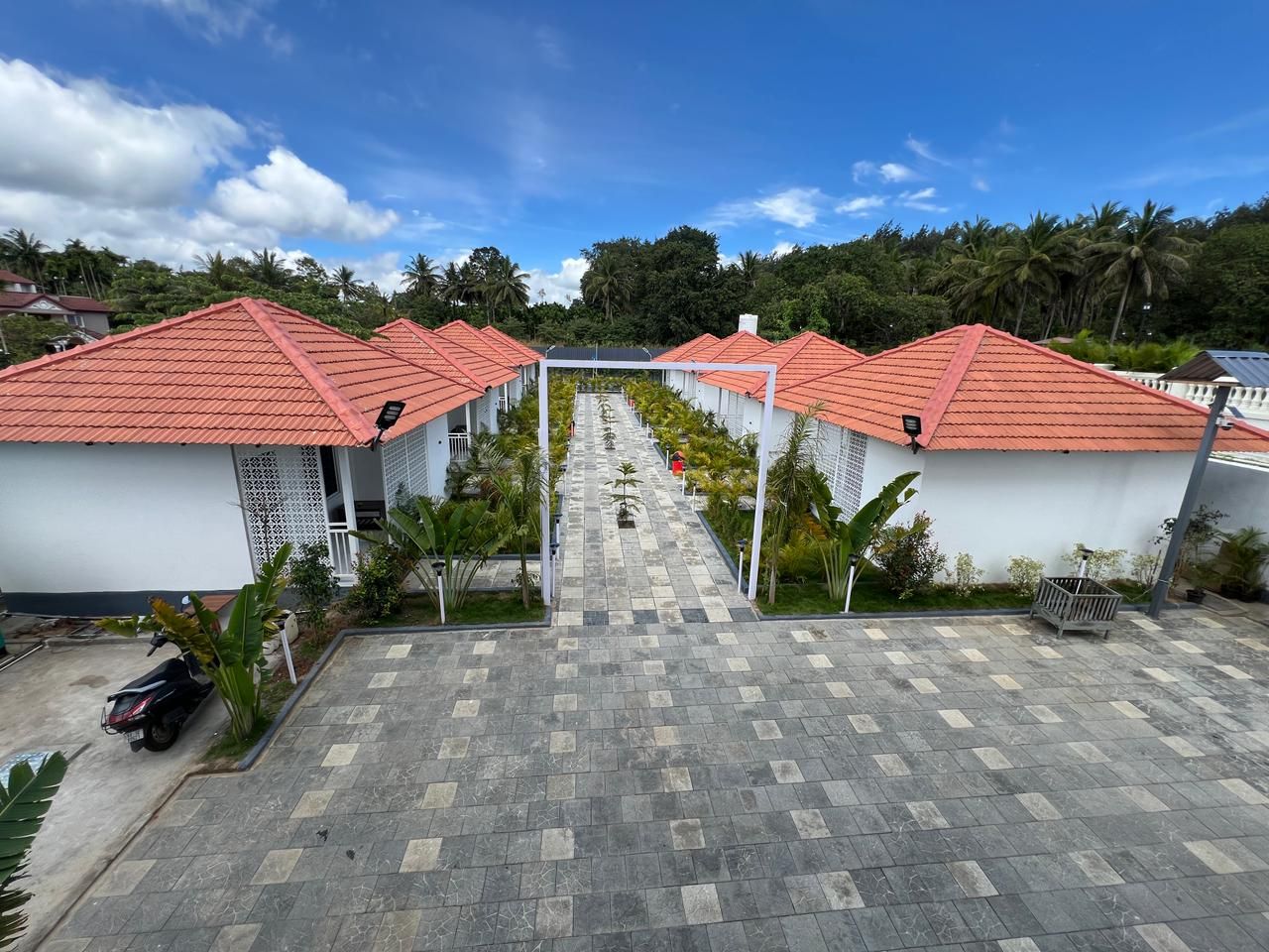 Poolside resort with private rooms, Karnataka