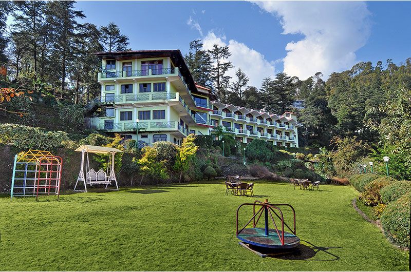 House with valley view in Kausani