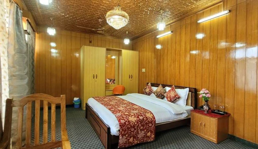 Heated Homestay w/ Valley Views, Jammu & Kashmir in Srinagar, Jammu & Kashmir 2