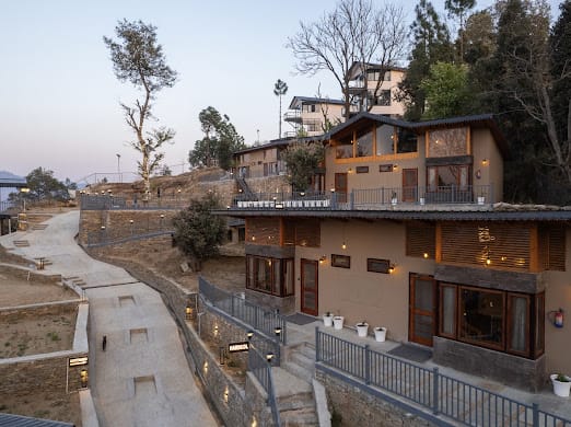 Almora, Uttarakhand: House with Mountain Views