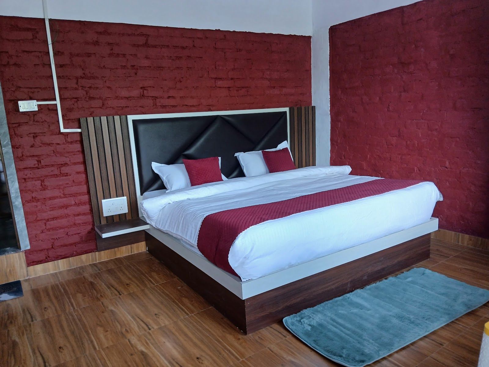 Homestay w/ Mountain Views & Home Meals in Makku Math, Uttarakhand 2