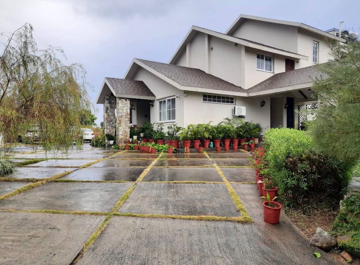 House w/ Mtn Views & Gardens, Top Interiors in Horrawala, Uttarakhand 1