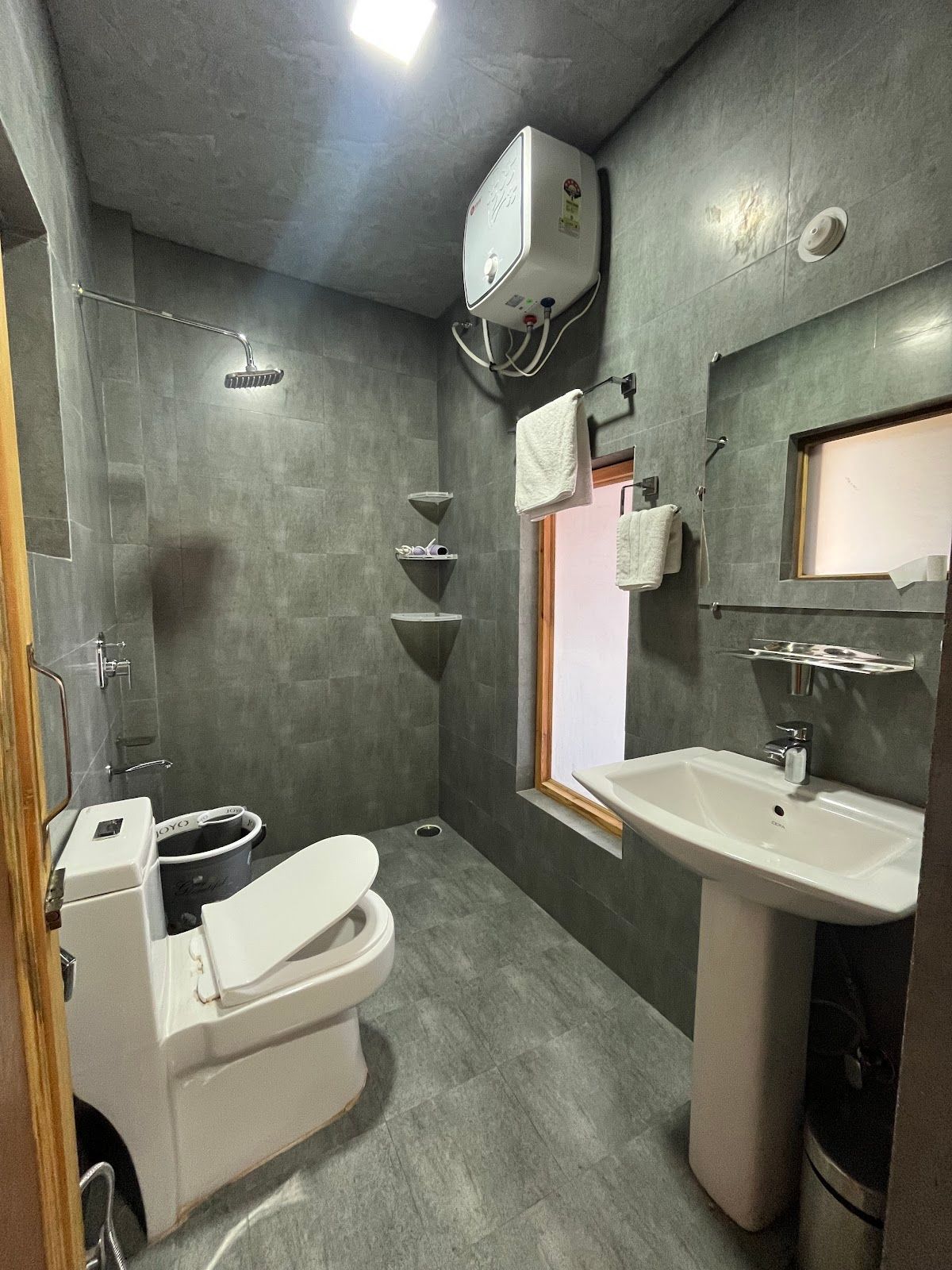 Hills View Homestay w/ Chef & Paragliding HP NE AP - Bir, HP photo 4