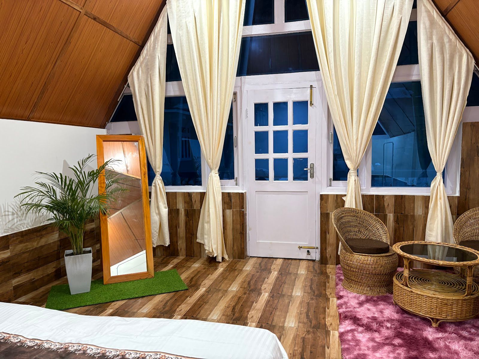 Arunachal Cottage w/ Bonfires & Home Meals in Dirang, Arunachal Pradesh 2