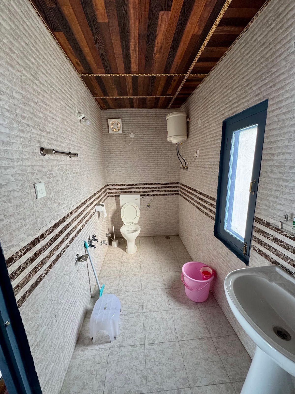 Apple Orchard Cottages w/ Home Meals - Himachal Pradesh photo 5