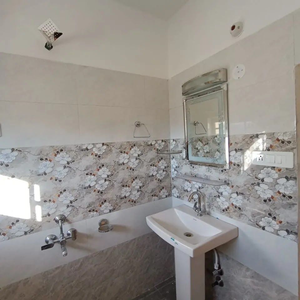 Homestay w/ Electric Blankets & Home Meals, HP in Kaza, HP 5