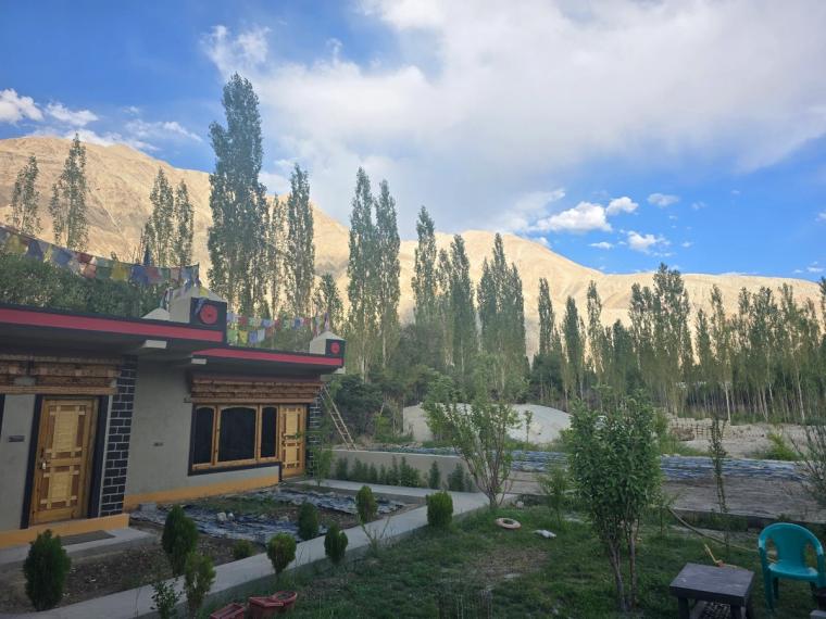 Sand Dunes & Mountain View Homestay, Ladakh