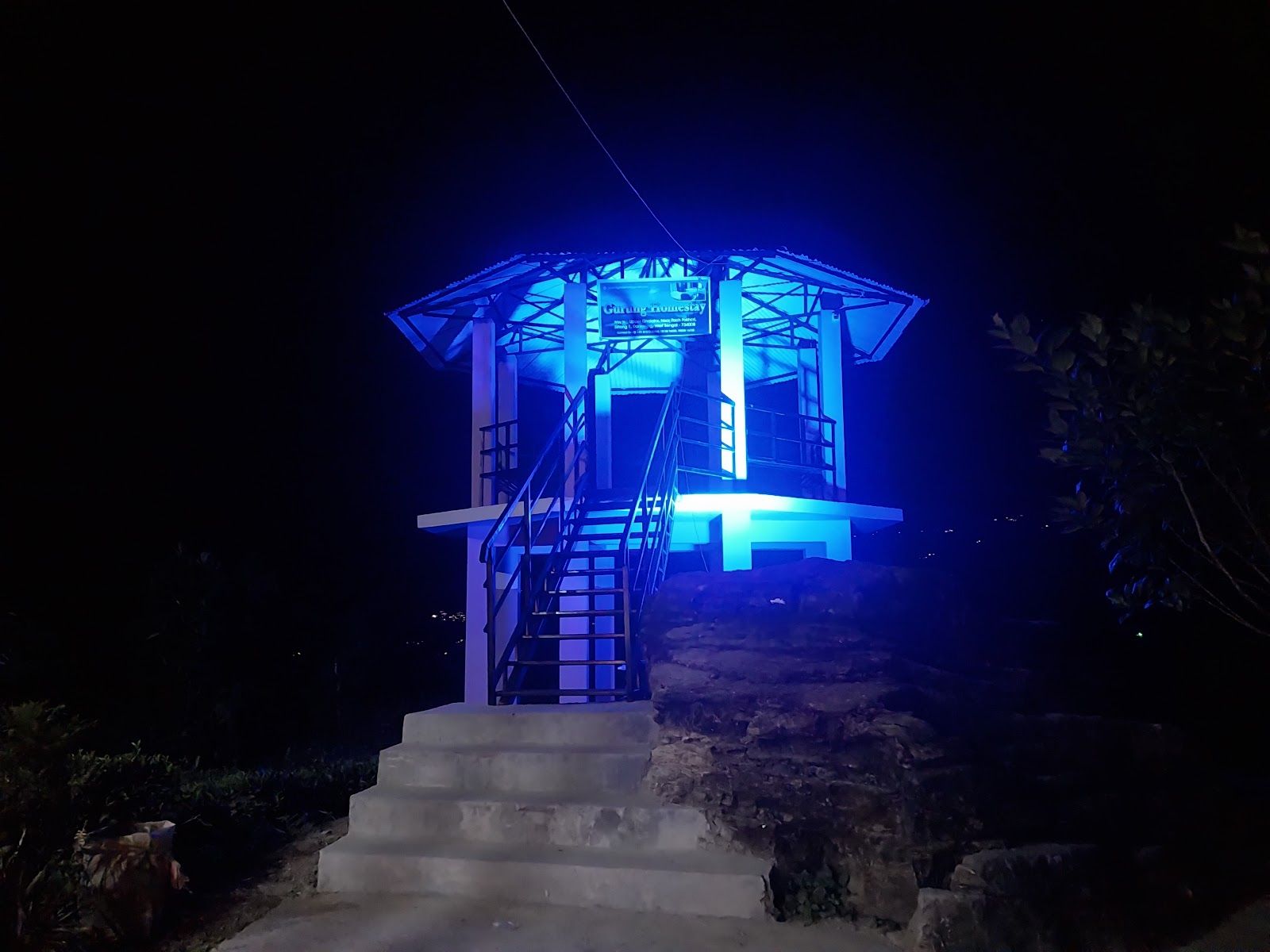 Blending modern comforts with traditional charm.