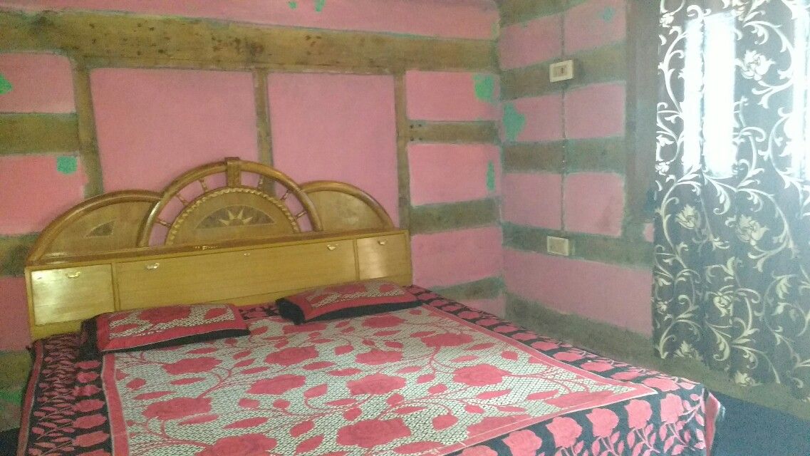 Apple Orchid Homestay w/ River Views, HP in Sangla, HP 2