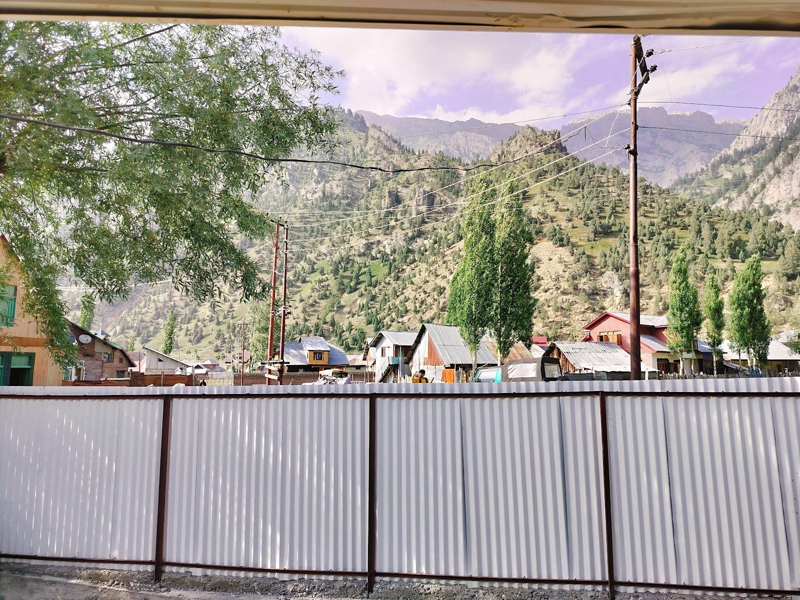 Family Homestay w/ Home Meals & Views, Kashmir in Gurez, Kashmir 1