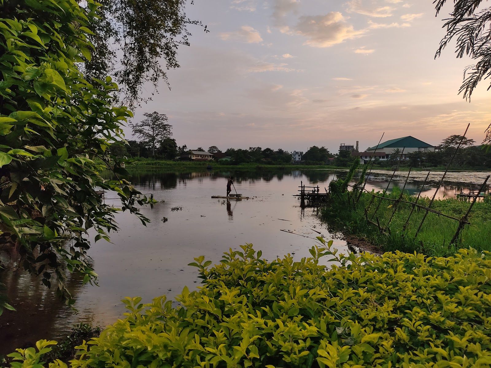 Garden homestay by the lake in Jorhat, Assam