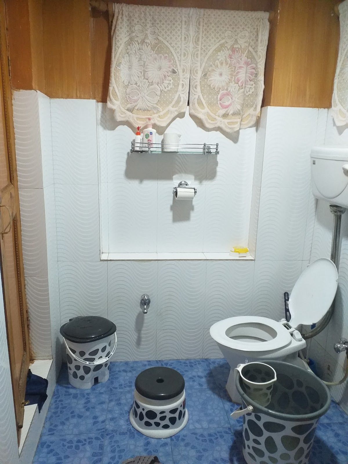 Deluxe Homestay w/ Home Meals & Treks, Kashmir - Tangmarg, Kashmir photo 4