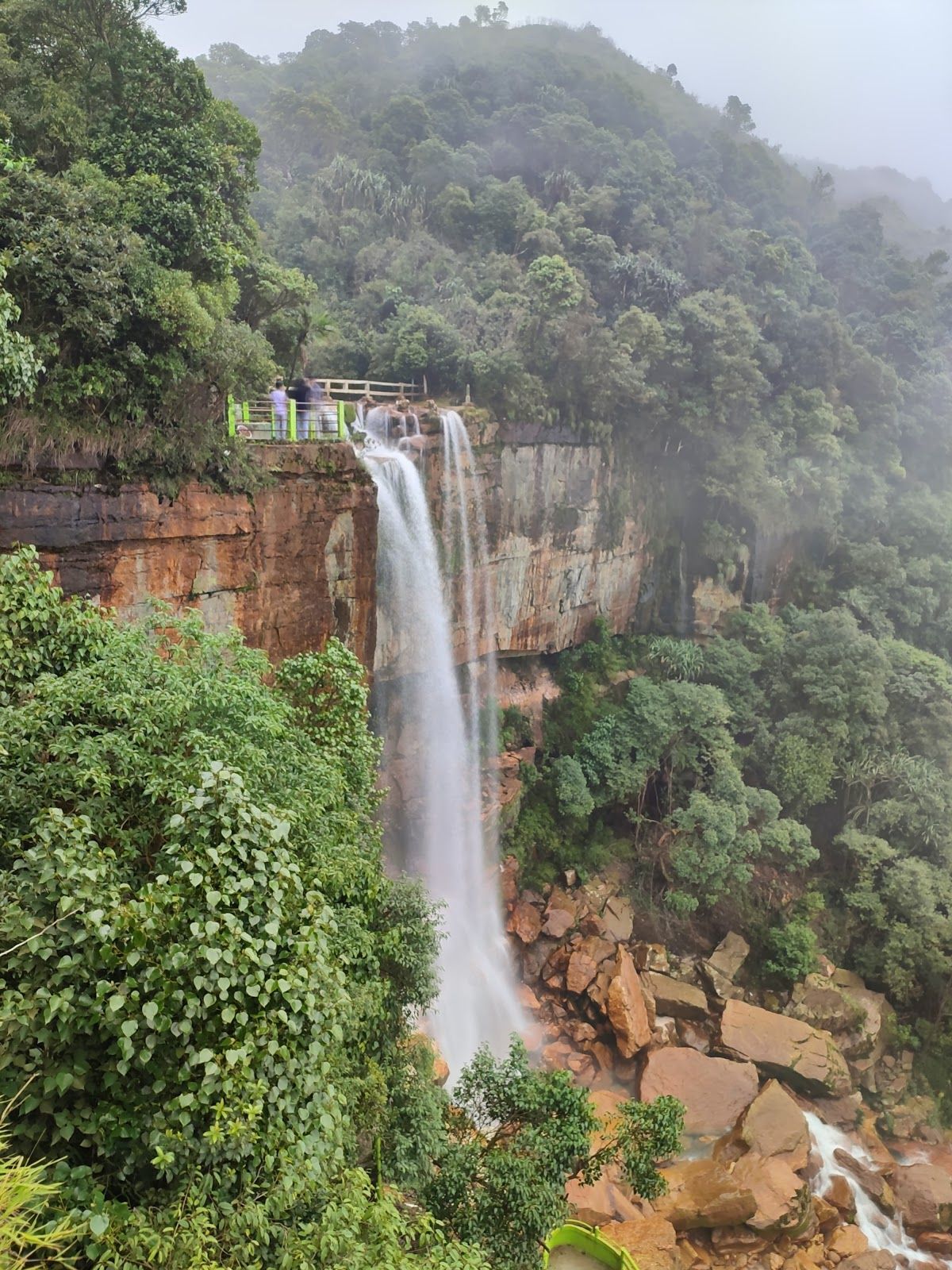 Waterfall View Homestay w/ Monsoon Falls - Meghalaya