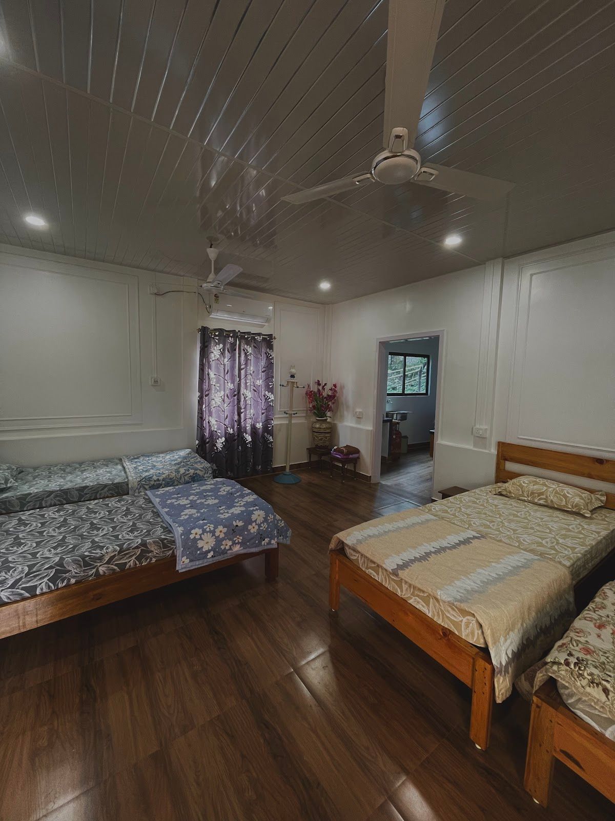 Hill Views & Meals, Assam - Assam photo 4