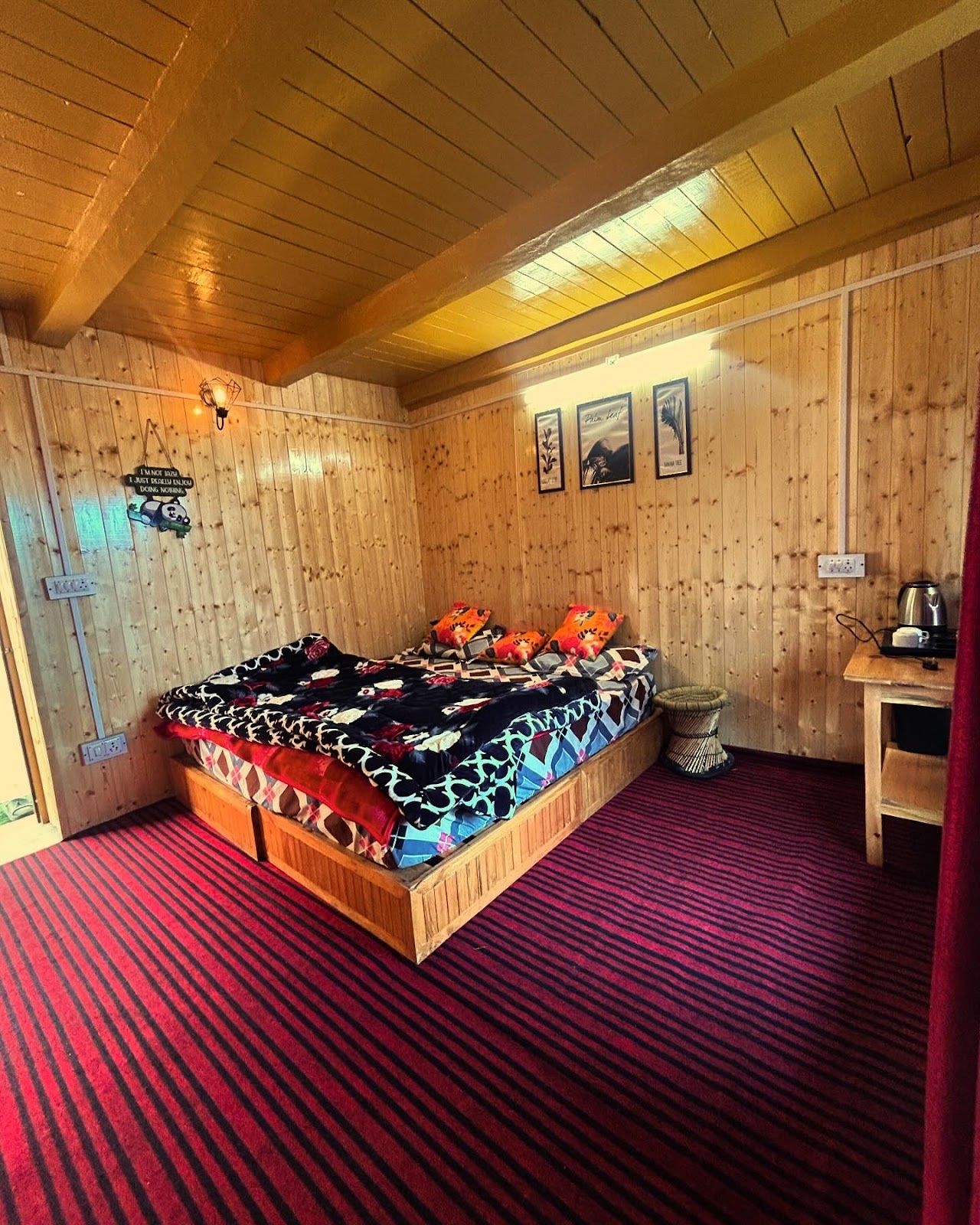 Lake Treks Homestay w/ Bonfire, Himachal Pra...