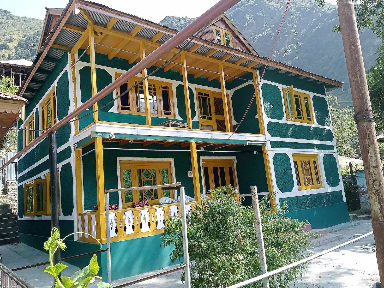 Clean & Peaceful Guest House in JK in Teetwal, J&K 1