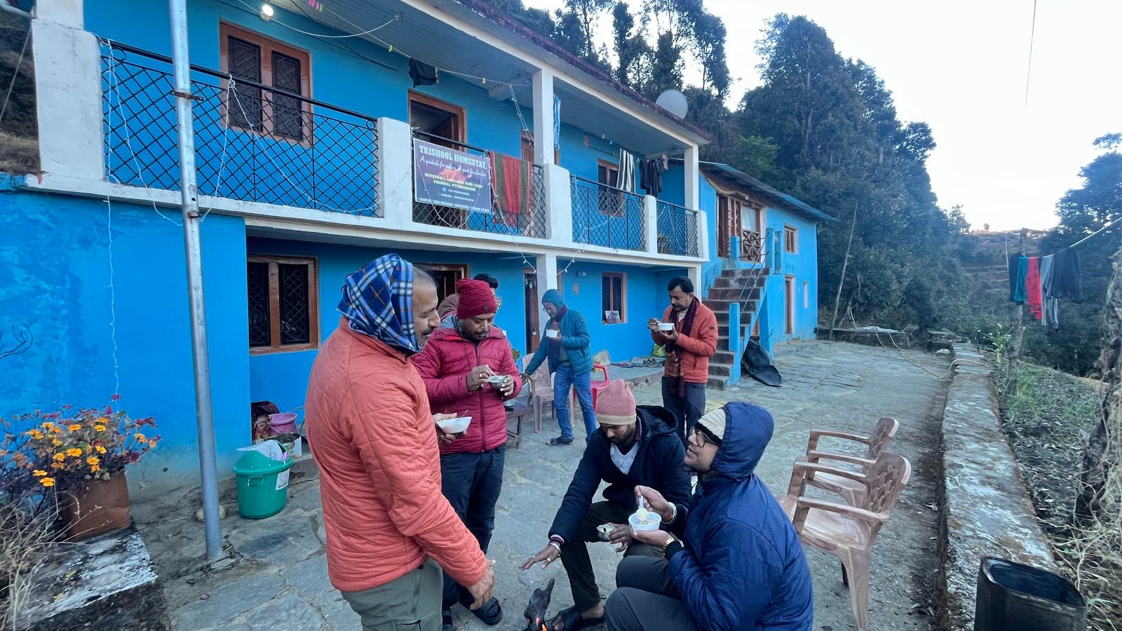 Mountain Homestay w/ Home Meals & Views in Lohajang, Uttarakhand 1