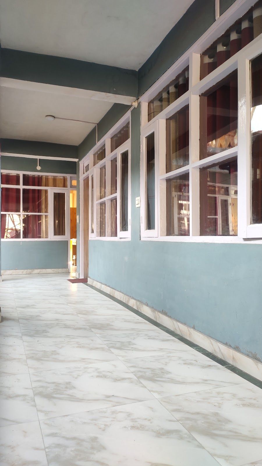 Sunlit Homestay w/ Mall Road Walk, HP - Manali, HP photo 5