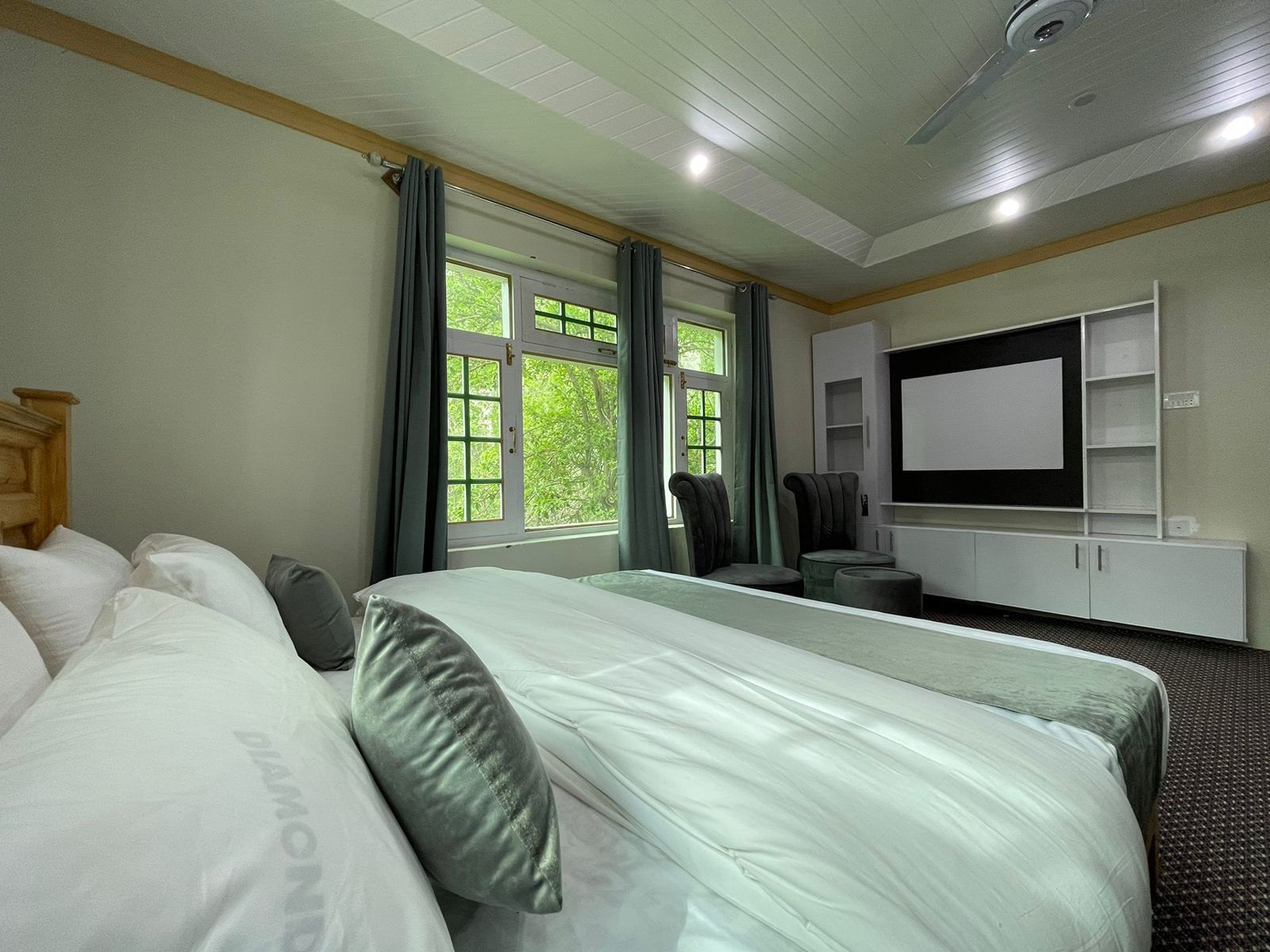 Mountain Homestay w/ Home Meals & Orchard, Gilgit - Skardu, Gilgit photo 4