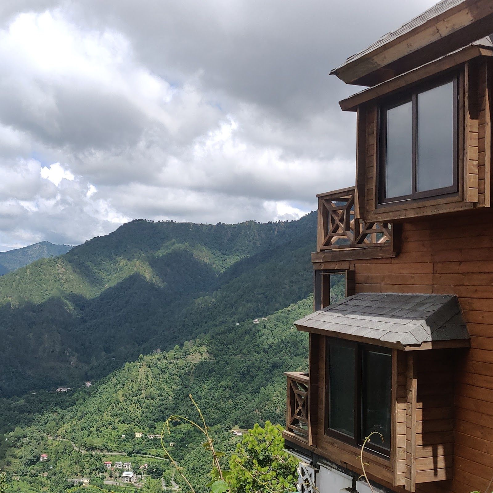 Himalayan View BnB w/ Delicious Food, Uttrakhand in Ramgarh, Uttarakhand 8