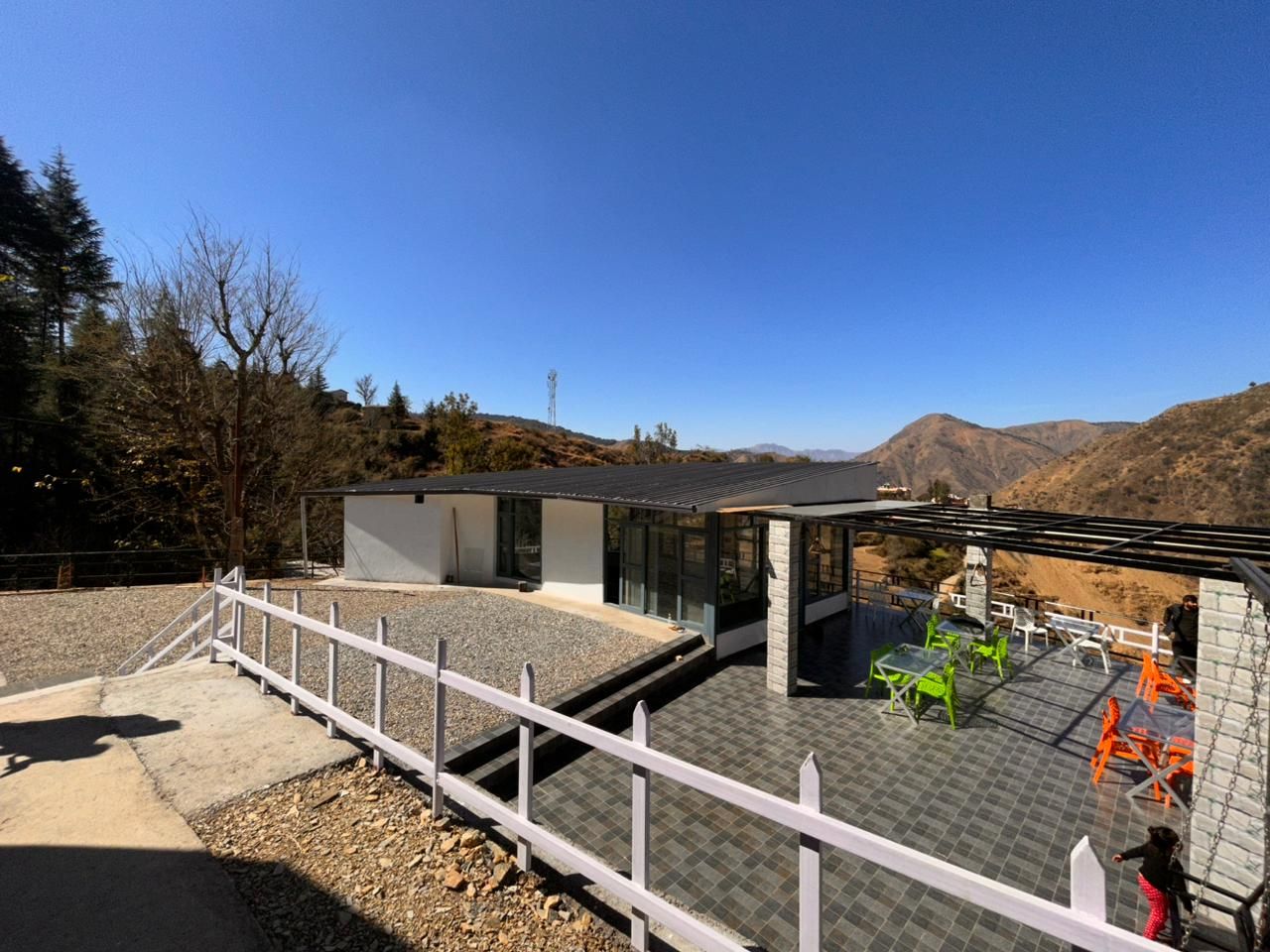 Hilltop Homestay w/ Mountain Views & Meals in Chakrata, Uttarakhand 5