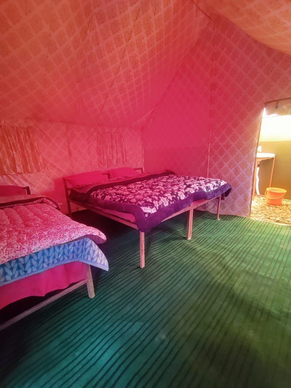 High-Altitude Camp w/ Meals & Service, HP in near Moon lake camp 1