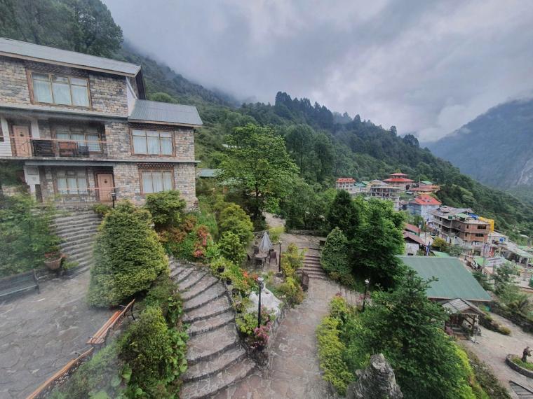 Spacious Mtn View Hotel w/ Great Food, Sikkim