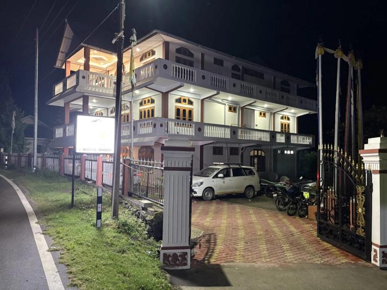 Homely house in Dirang with a river view