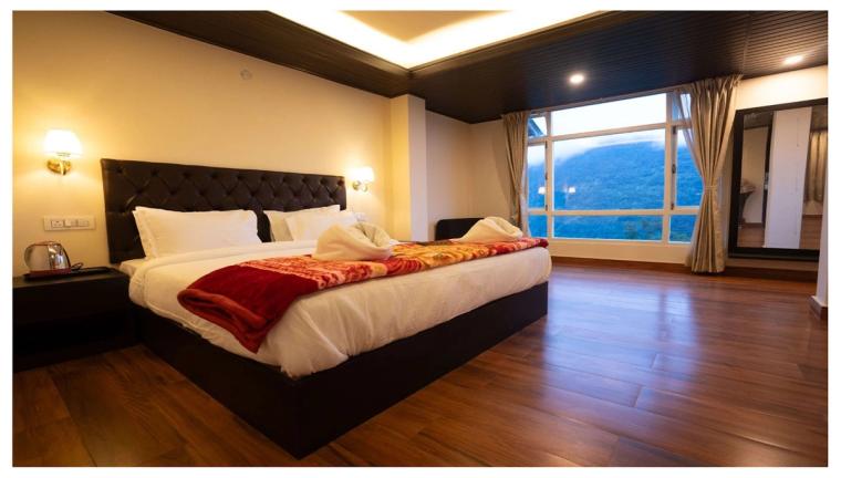 Kanchenjunga View Farmstay w/ Organic Food, Sikkim