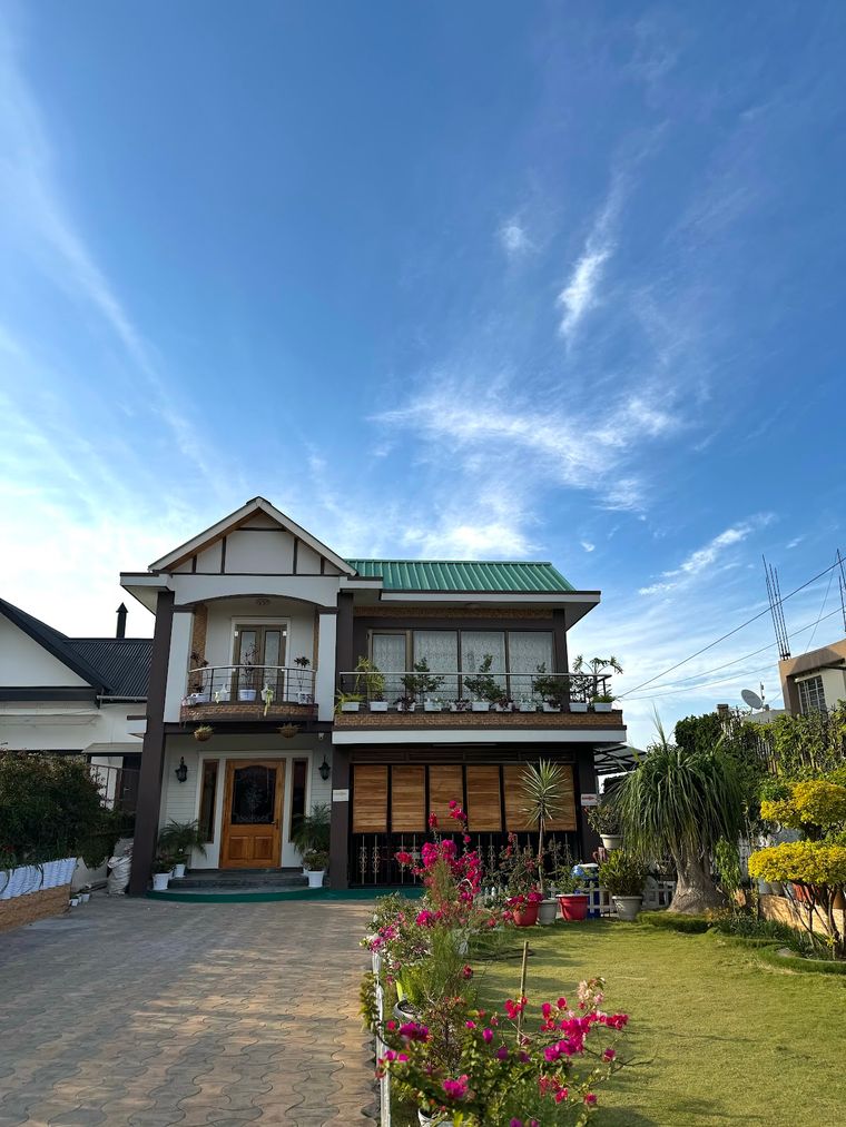 Neat & Clean Rooms Guest House, Meghalaya