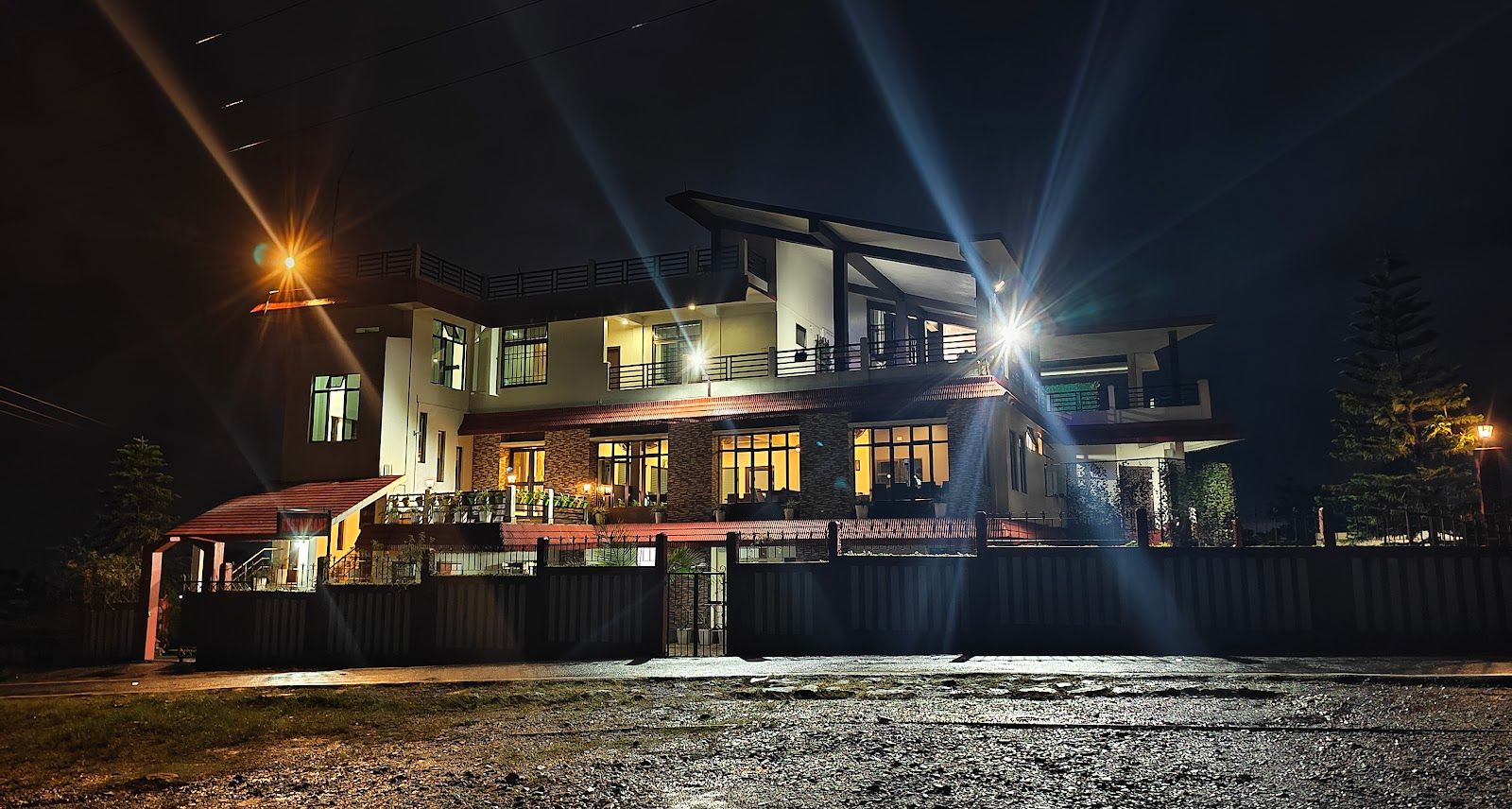 Seven Sisters Falls Homestay w/ 14 BR, Meghalaya