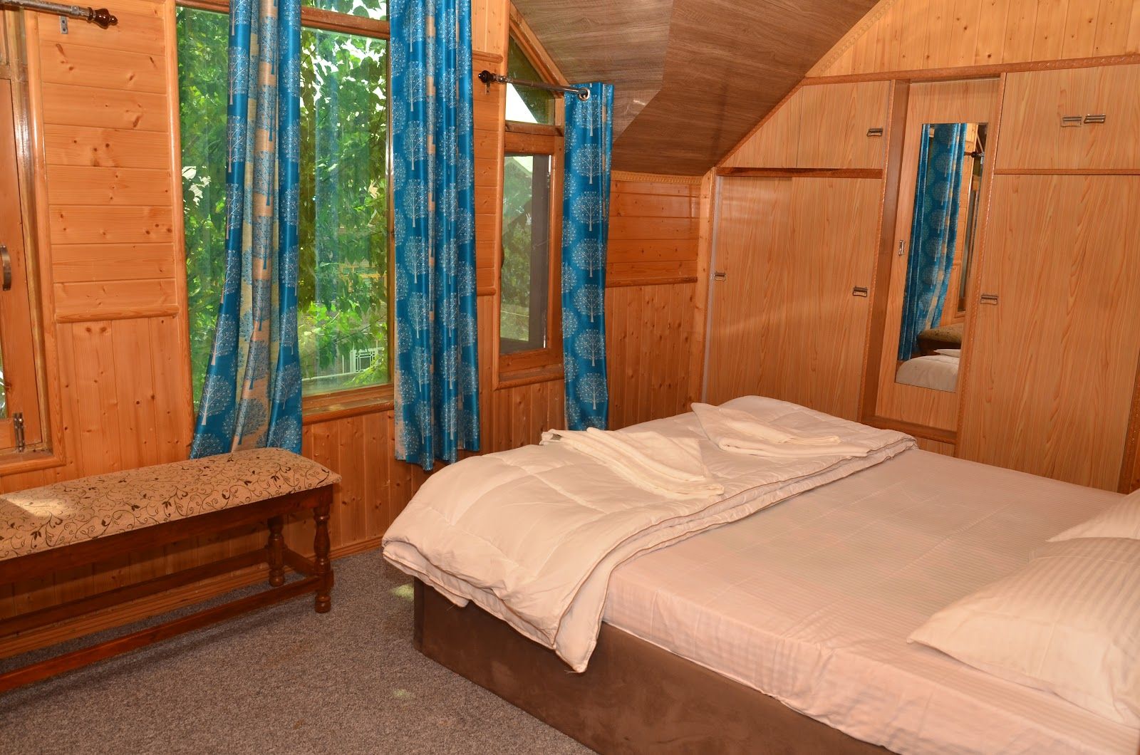 Homestay w/ Home Meals & Caretaker, Srinagar - Srinagar, Jammu and Kashmir photo 5