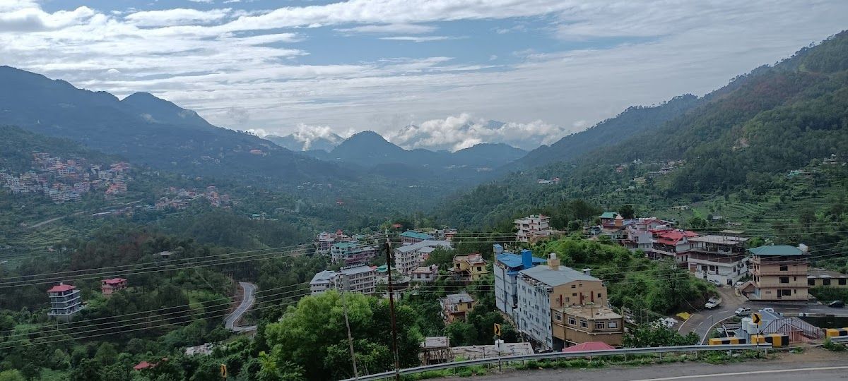 Mountain view homestay in Kalka - Shimla Hwy with 4.3 stars