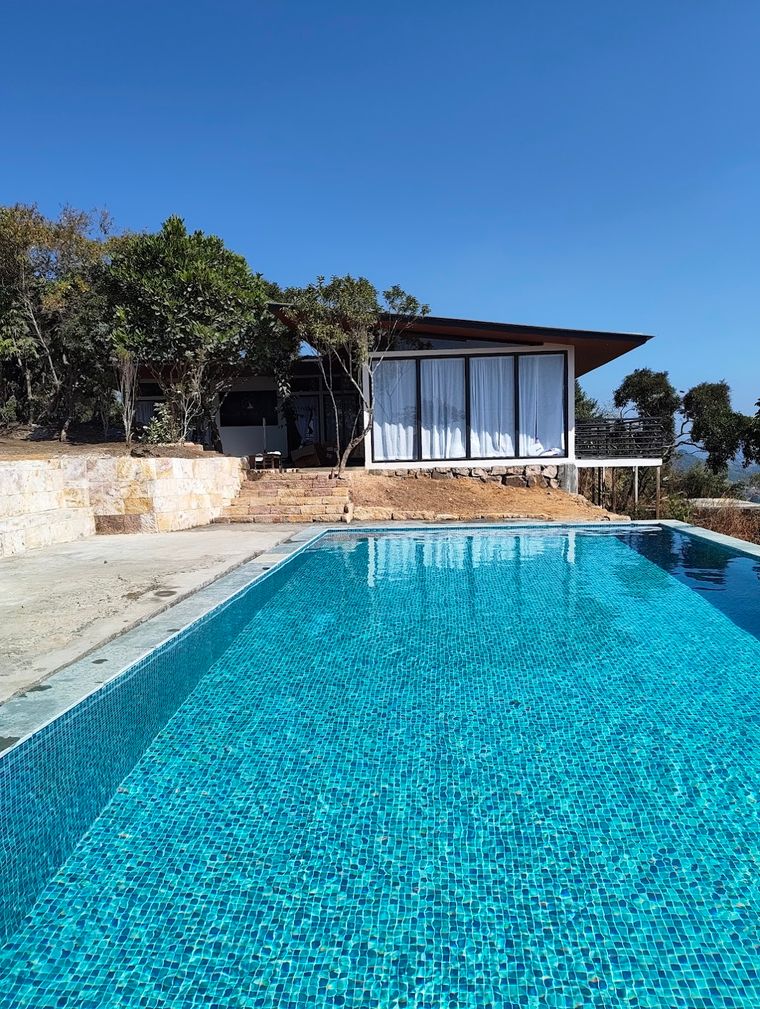 Valley-view homestay with a pool, Cherrapunji